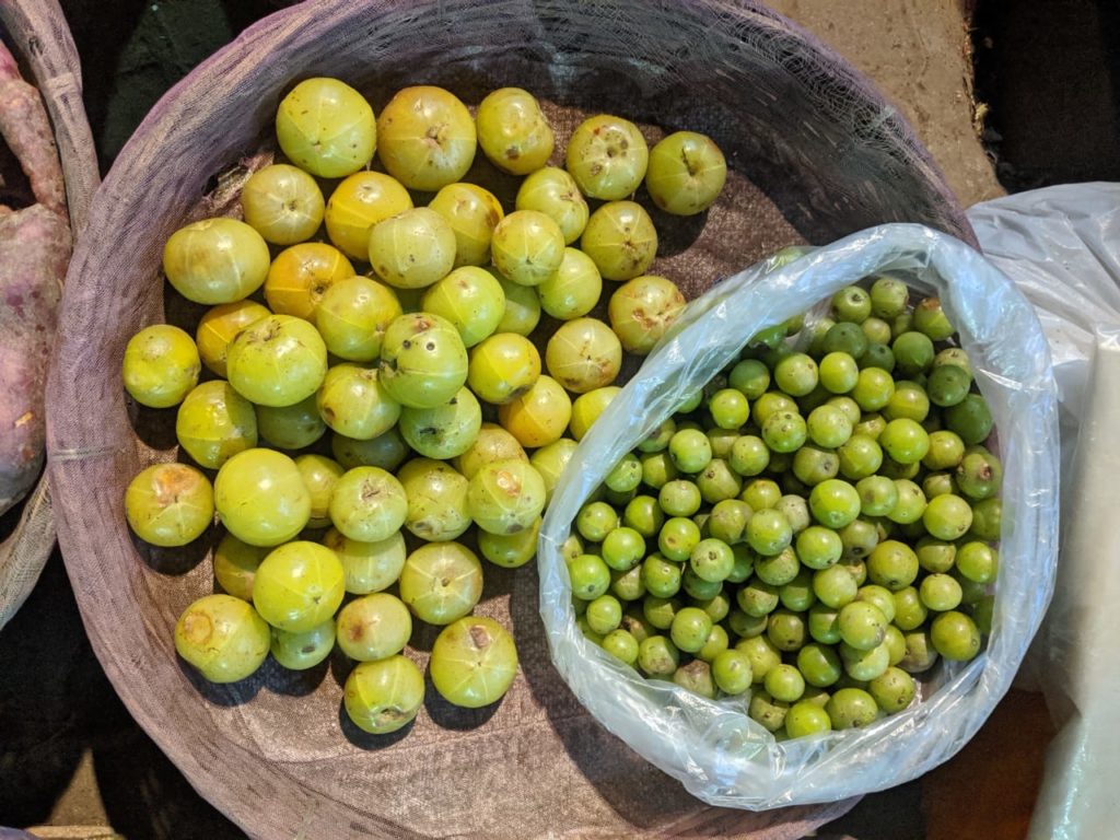 Indian Gooseberries. Source : Ghyfoodie